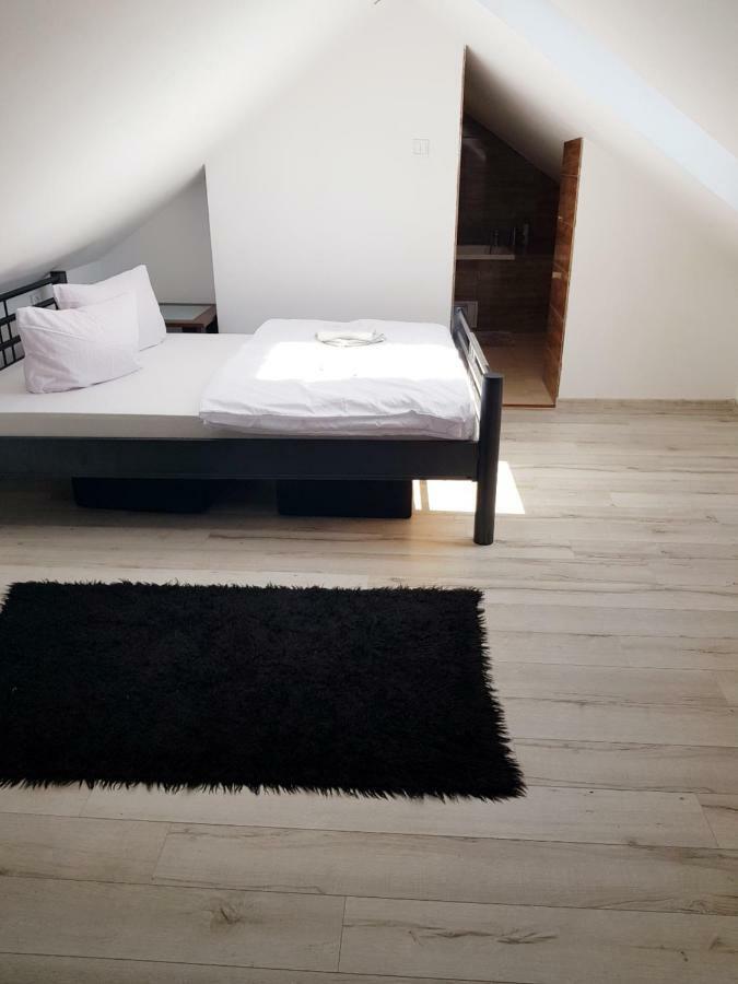 Apartament Przy Wiezy سفينويتشي المظهر الخارجي الصورة