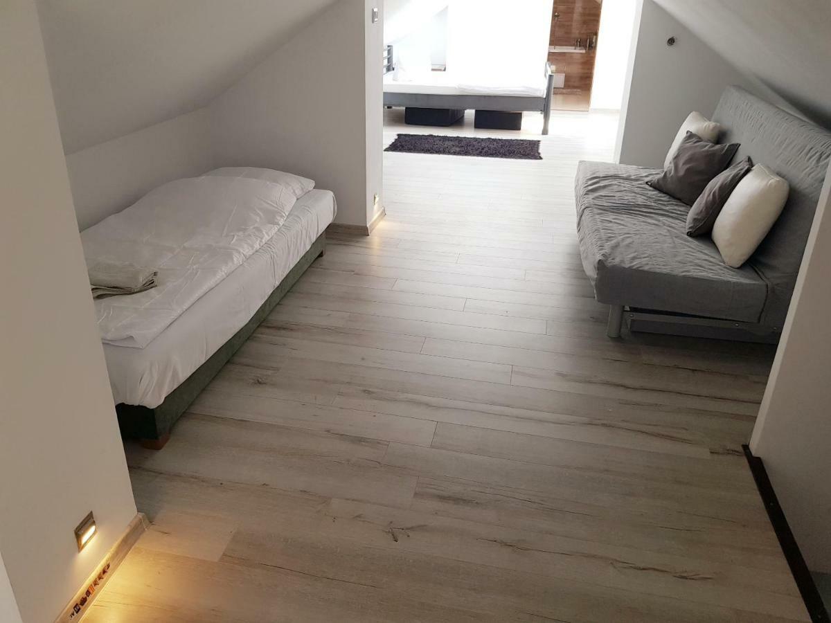 Apartament Przy Wiezy سفينويتشي المظهر الخارجي الصورة